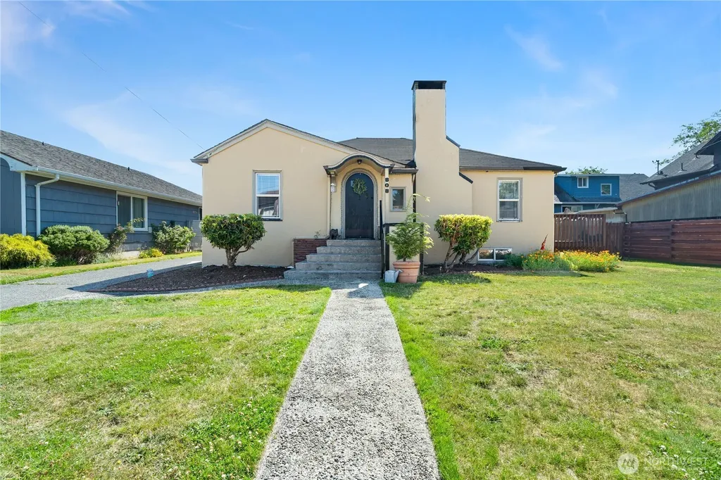 808 N Thornton Street Aberdeen WA 98520