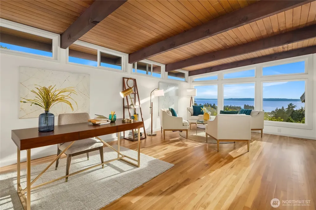 19520 94th Place W Edmonds WA 98020