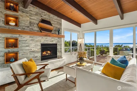 19520 94th Place W Edmonds WA 98020