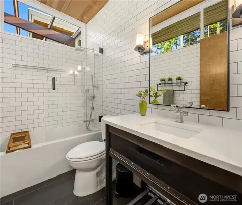 19520 94th Place W Edmonds WA 98020