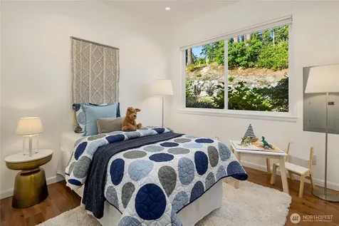19520 94th Place W Edmonds WA 98020