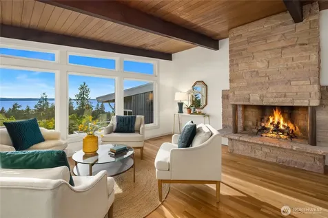 19520 94th Place W Edmonds WA 98020