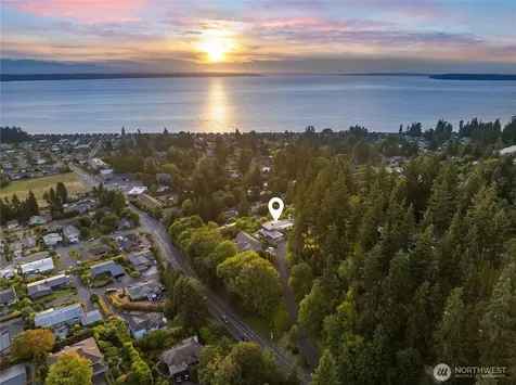 19520 94th Place W Edmonds WA 98020