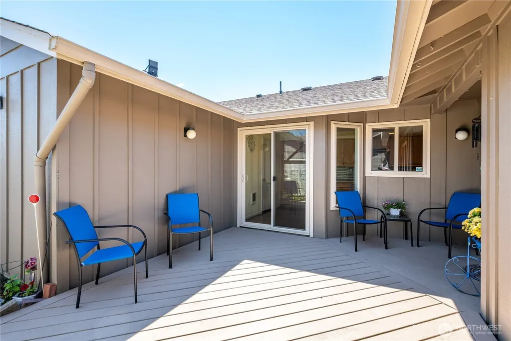 575 Peardale Lane Longview WA 98632