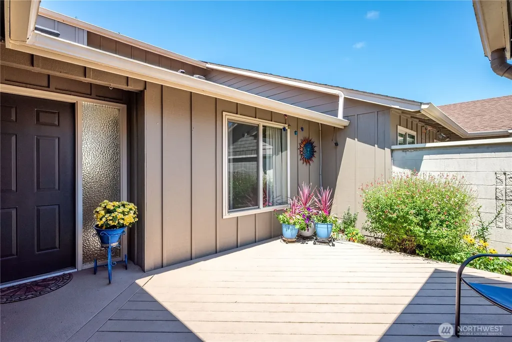 575 Peardale Lane Longview WA 98632