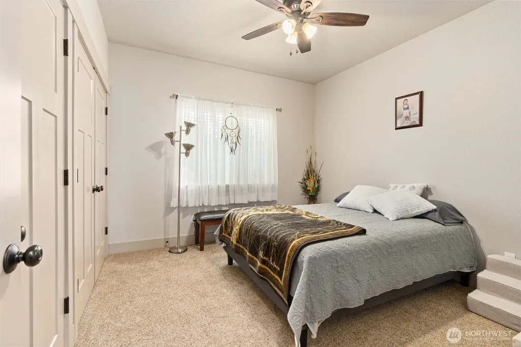 19502 Mountain Meadows Lane SW Rochester WA 98579