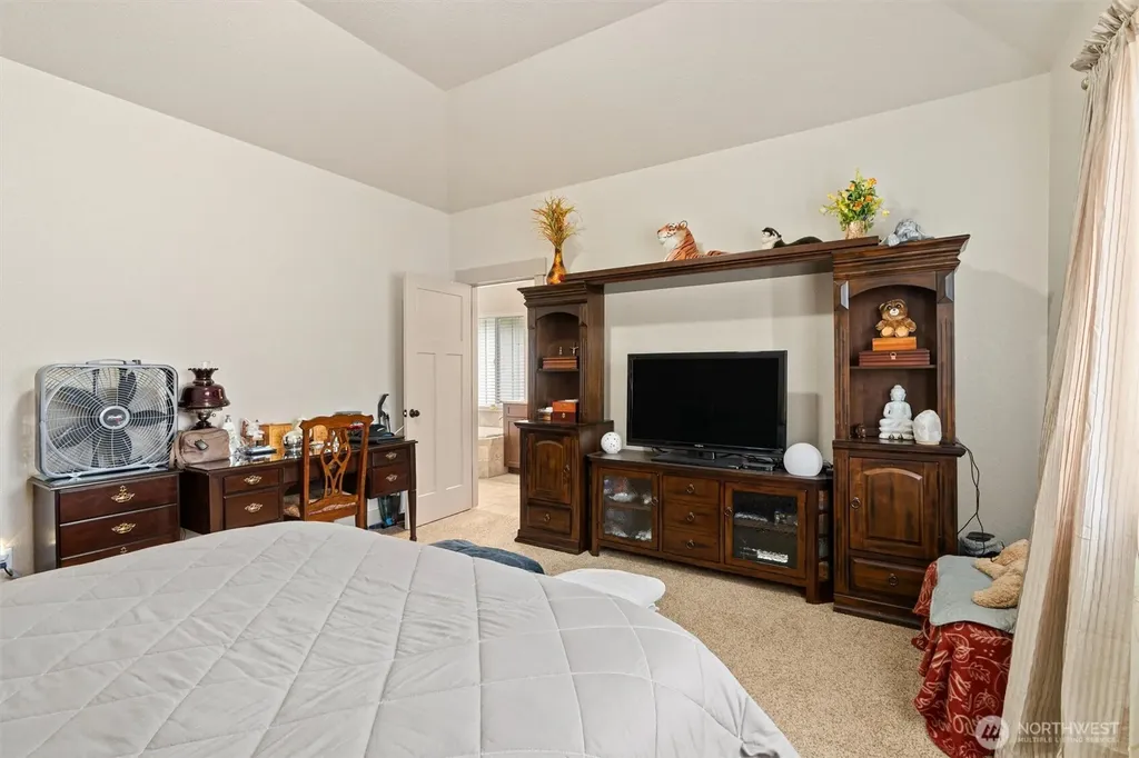 19502 Mountain Meadows Lane SW Rochester WA 98579