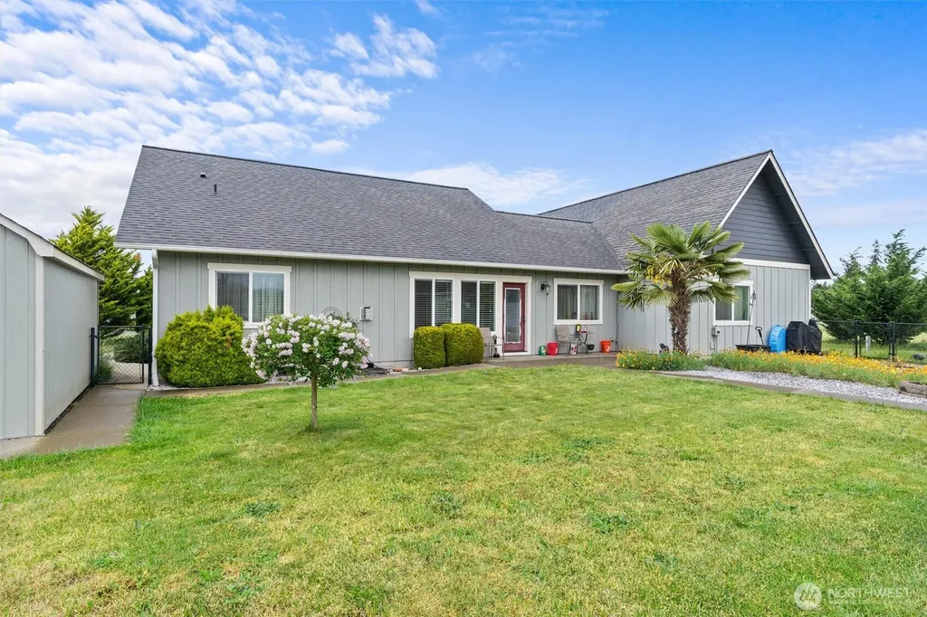 19502 Mountain Meadows Lane SW Rochester WA 98579