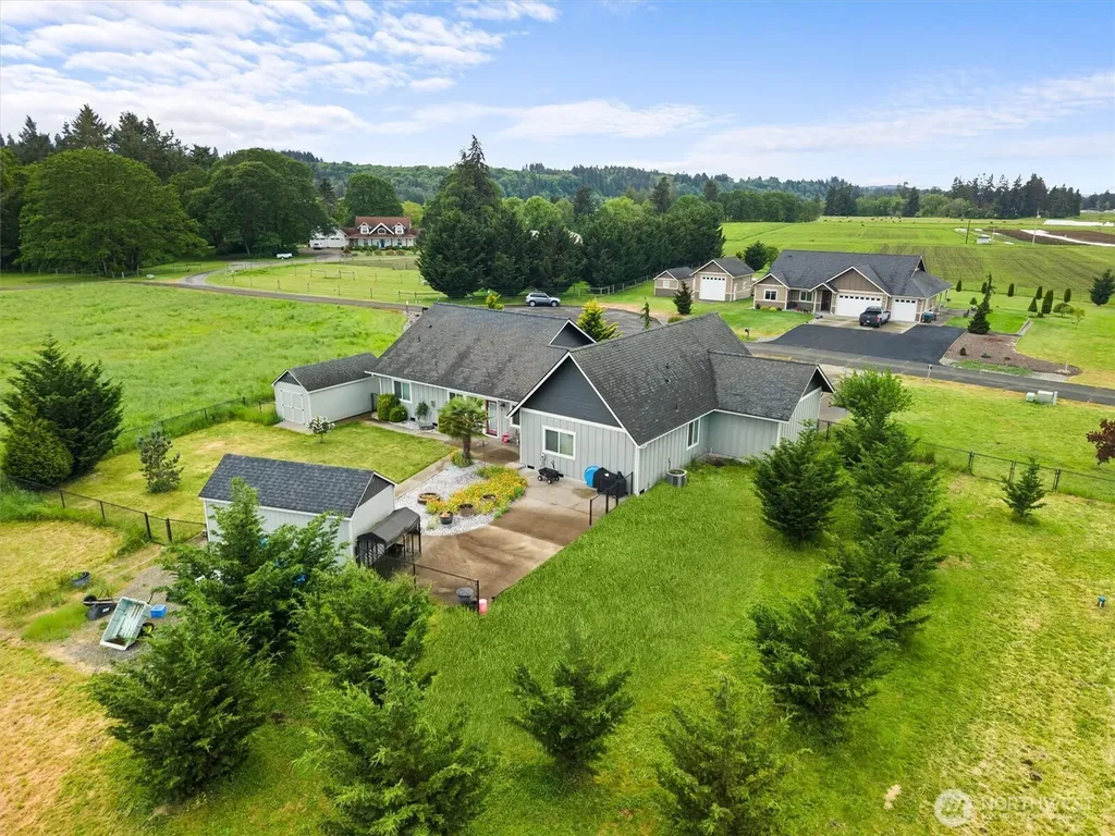 19502 Mountain Meadows Lane SW Rochester WA 98579