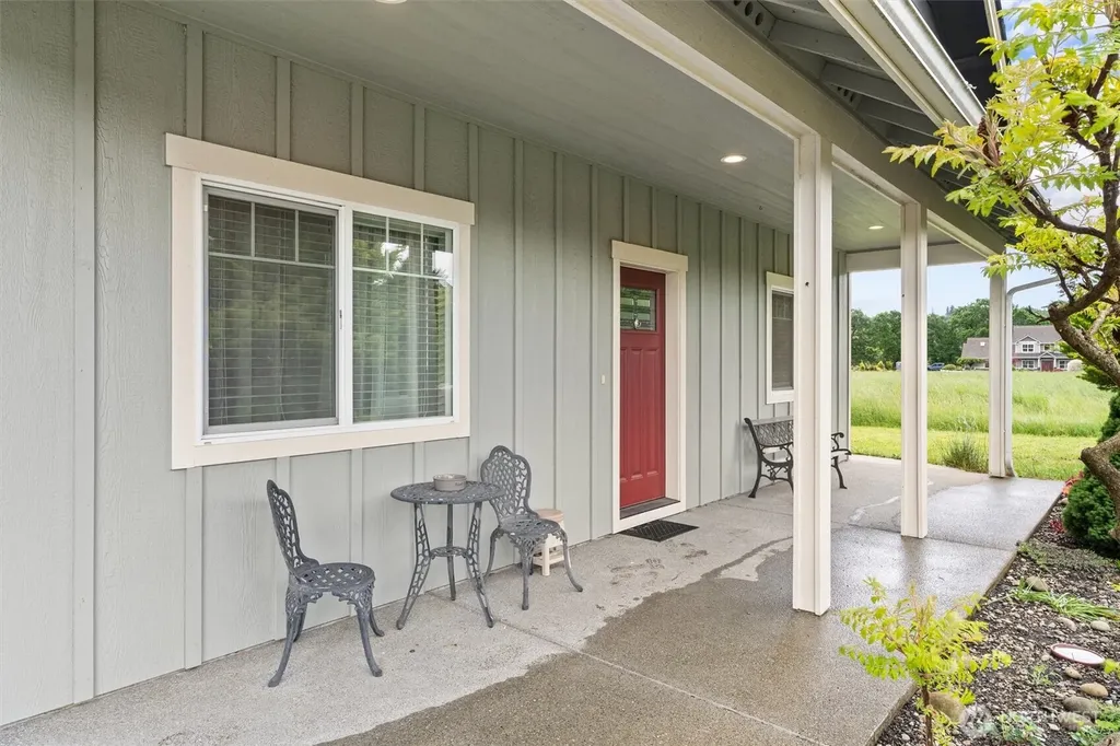 19502 Mountain Meadows Lane SW Rochester WA 98579