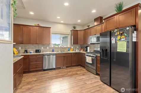 19502 Mountain Meadows Lane SW Rochester WA 98579