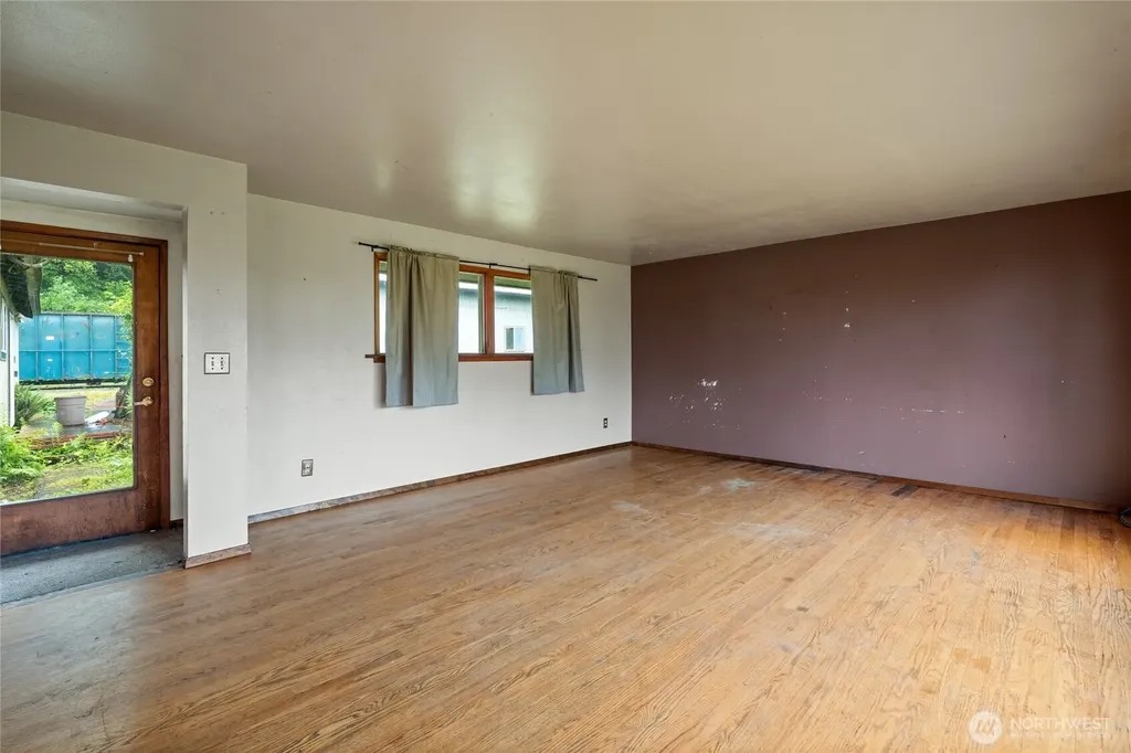 8344 Highway 112 Sekiu WA 98381