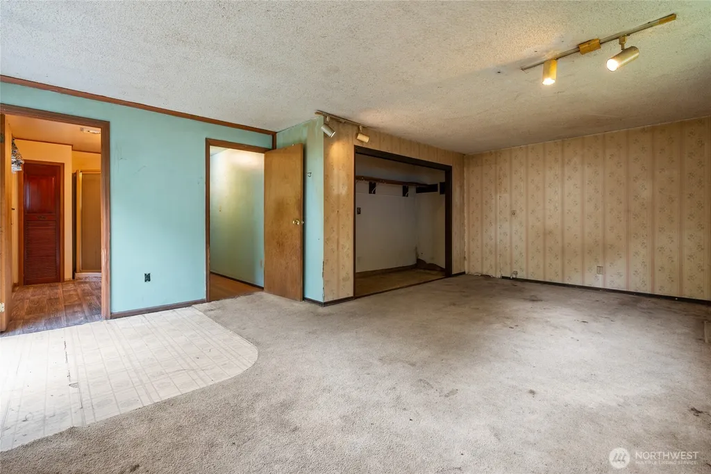 8344 Highway 112 Sekiu WA 98381