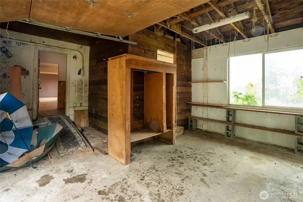 8344 Highway 112 Sekiu WA 98381