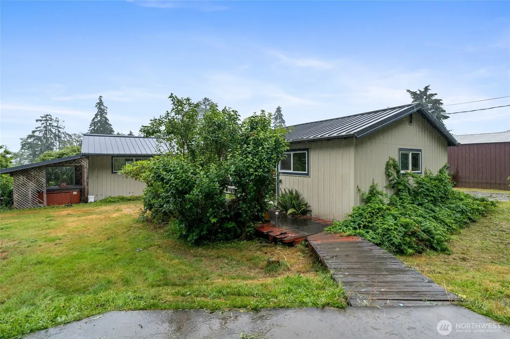 8344 Highway 112 Sekiu WA 98381