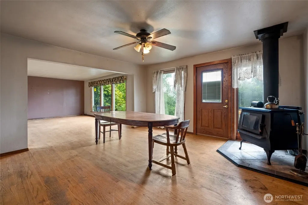 8344 Highway 112 Sekiu WA 98381