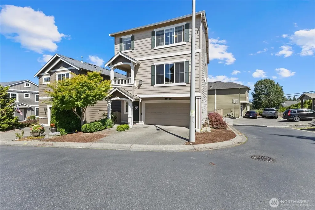 1203 93rd Drive NE Lake Stevens WA 98258