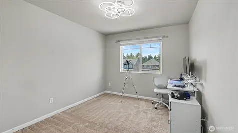 24212 114th Place SE Kent WA 98030