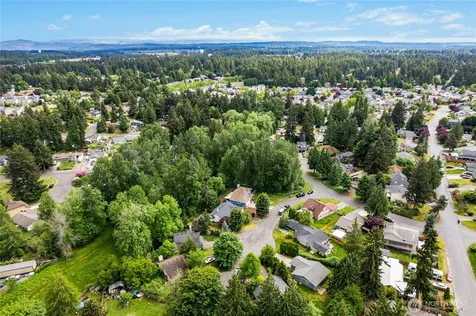 15725 E 88th Avenue Ct E Puyallup WA 98375