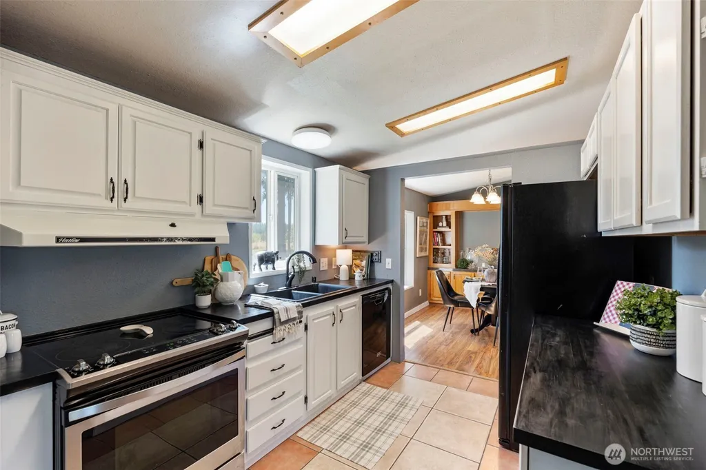 217 Drews Prairie Road Toledo WA 98591