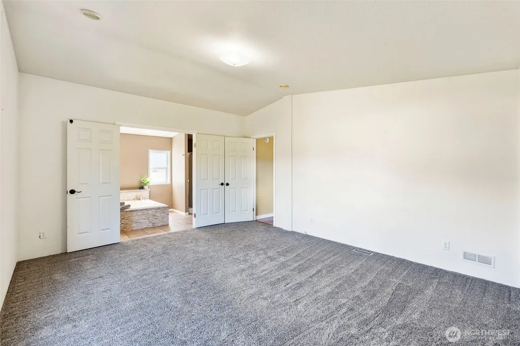 217 Drews Prairie Road Toledo WA 98591