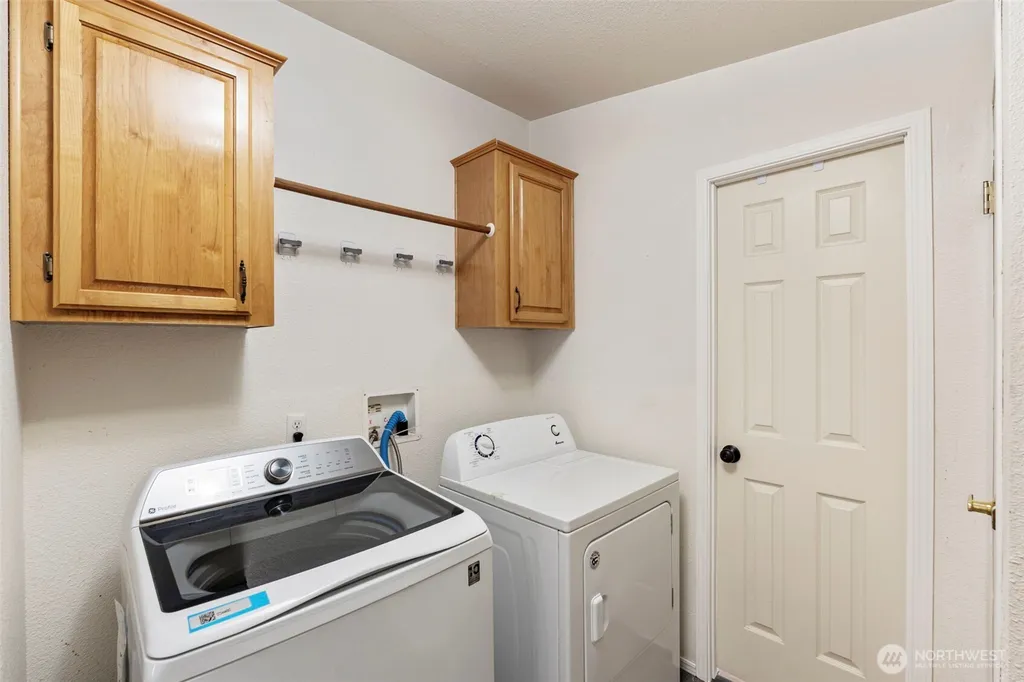 217 Drews Prairie Road Toledo WA 98591