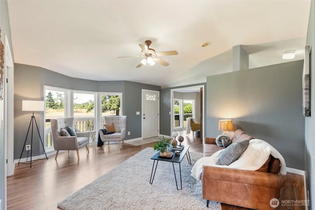 217 Drews Prairie Road Toledo WA 98591