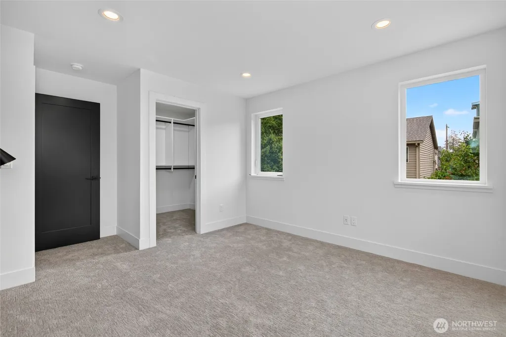 12034 Hiram Place NE Seattle WA 98125