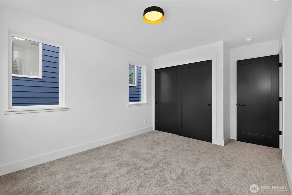 12034 Hiram Place NE Seattle WA 98125