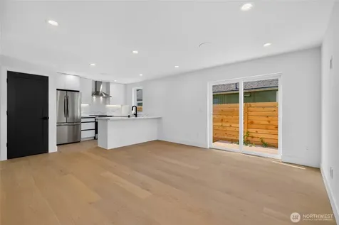 12034 Hiram Place NE Seattle WA 98125