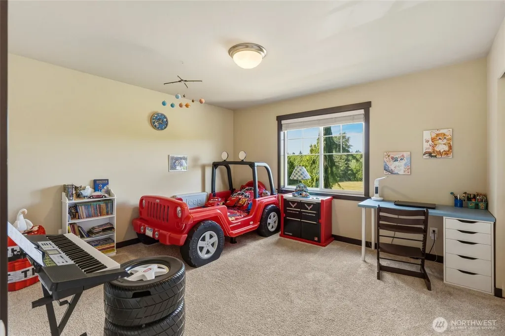 7318 288th Street NW Stanwood WA 98292