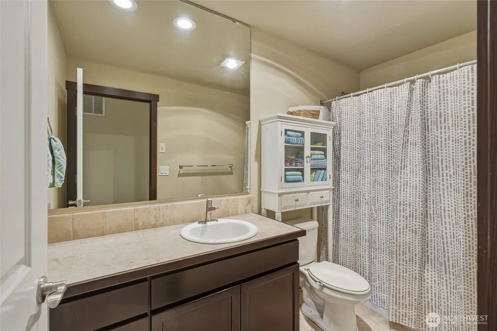 7318 288th Street NW Stanwood WA 98292