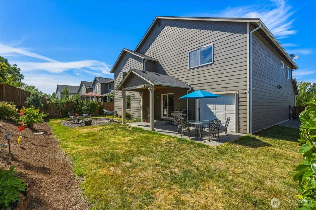 7318 288th Street NW Stanwood WA 98292