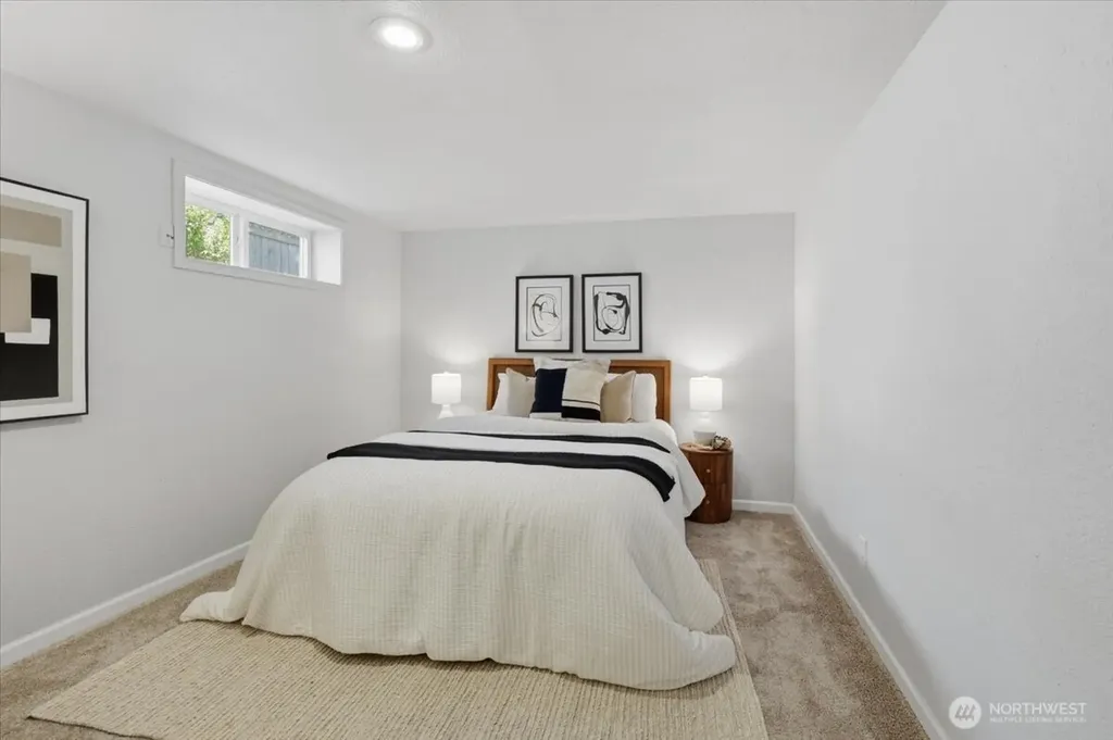 8109 15th Avenue SW Seattle WA 98106