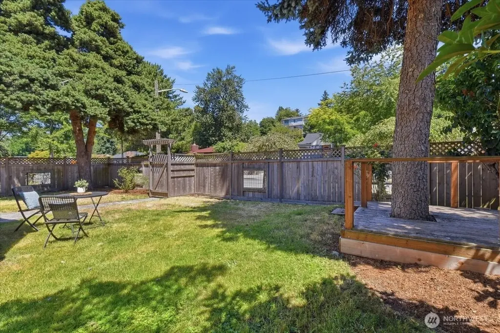 8109 15th Avenue SW Seattle WA 98106