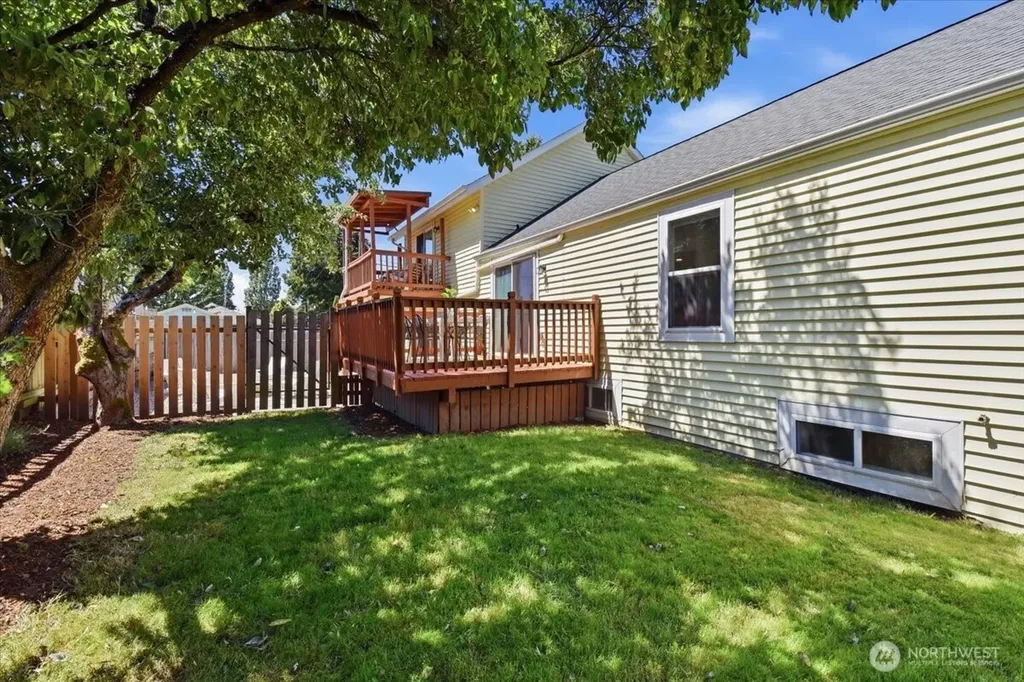 8109 15th Avenue SW Seattle WA 98106