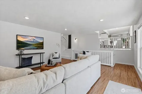 8109 15th Avenue SW Seattle WA 98106