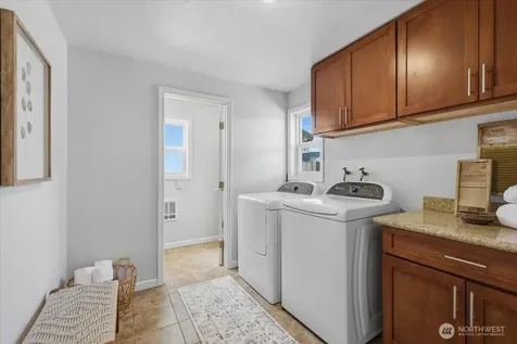 8109 15th Avenue SW Seattle WA 98106