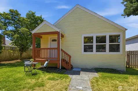 8109 15th Avenue SW Seattle WA 98106