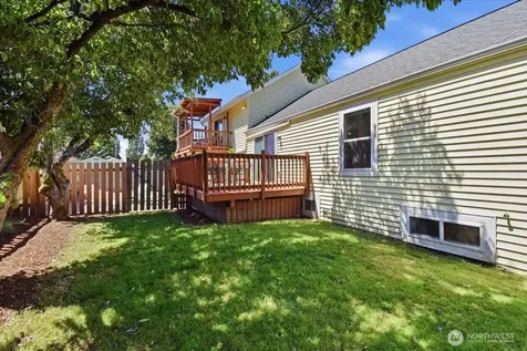 8109 15th Avenue SW Seattle WA 98106