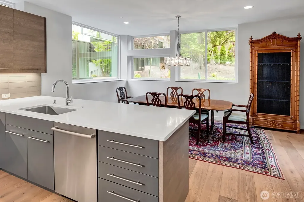 7429 E Mercer Way Mercer Island WA 98040