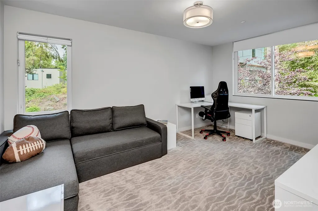 7429 E Mercer Way Mercer Island WA 98040
