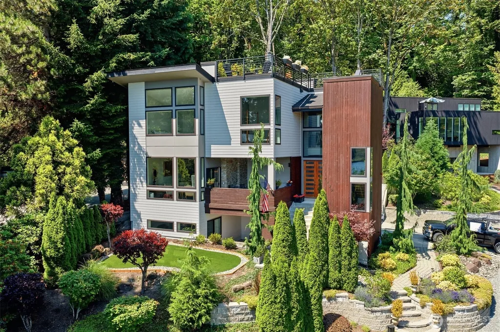 7429 E Mercer Way Mercer Island WA 98040