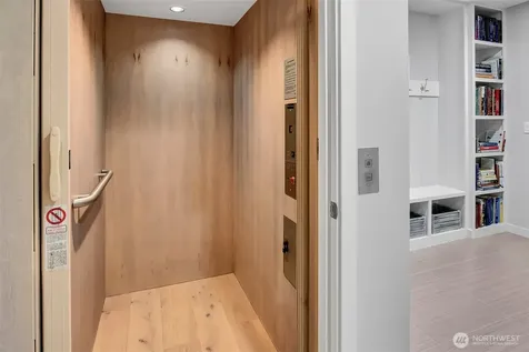 7429 E Mercer Way Mercer Island WA 98040