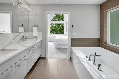7429 E Mercer Way Mercer Island WA 98040
