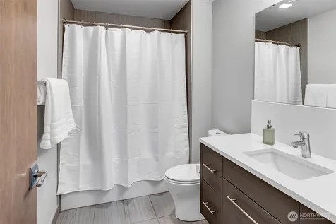 7429 E Mercer Way Mercer Island WA 98040