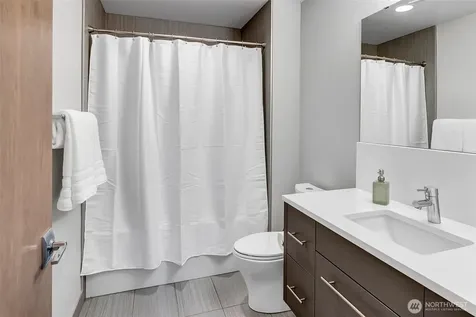 7429 E Mercer Way Mercer Island WA 98040