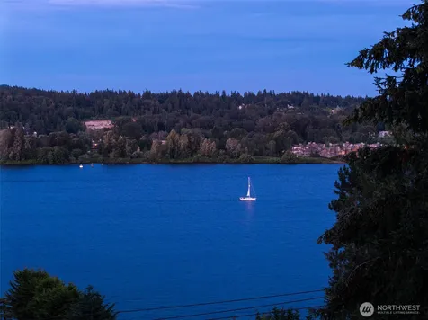 7429 E Mercer Way Mercer Island WA 98040