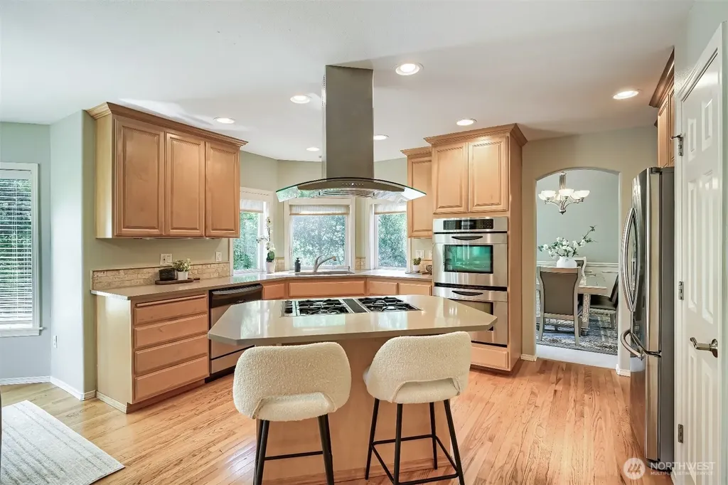 12612 SE 261st Street Kent WA 98030