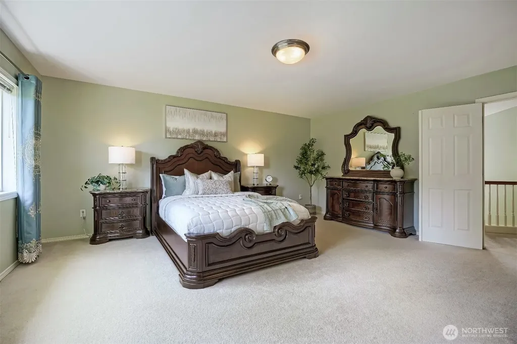 12612 SE 261st Street Kent WA 98030